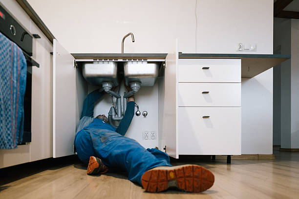 Professional Leak Detection technician working in Holly, MI
